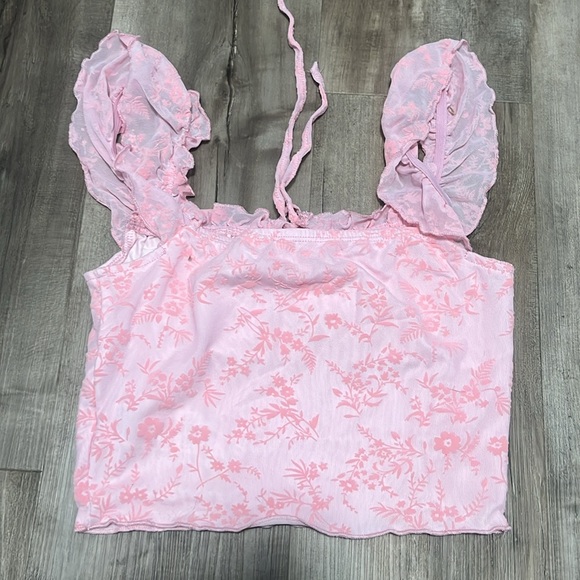 pink cropped shirt with ruffled sleeves - Picture 2 of 3